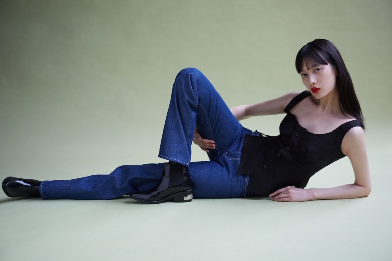 a8a24effgw1f2tt4r6vwlj21z41bfwsd